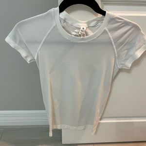 Lululemon Swiftly tech short sleeve 2.0
